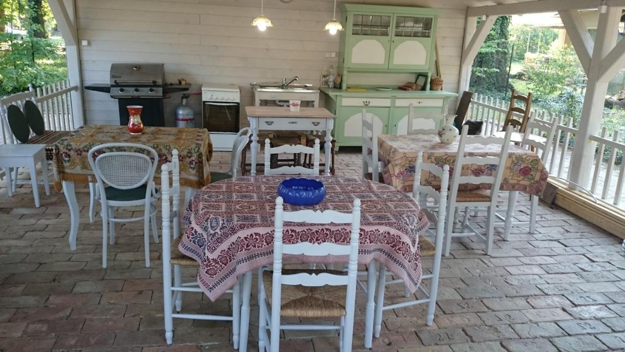 Balzsam Apartmanhaz Harkány Buitenkant foto
