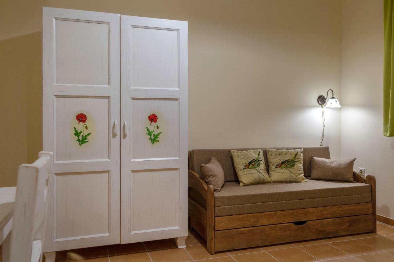 Balzsam Apartmanhaz Harkány Buitenkant foto