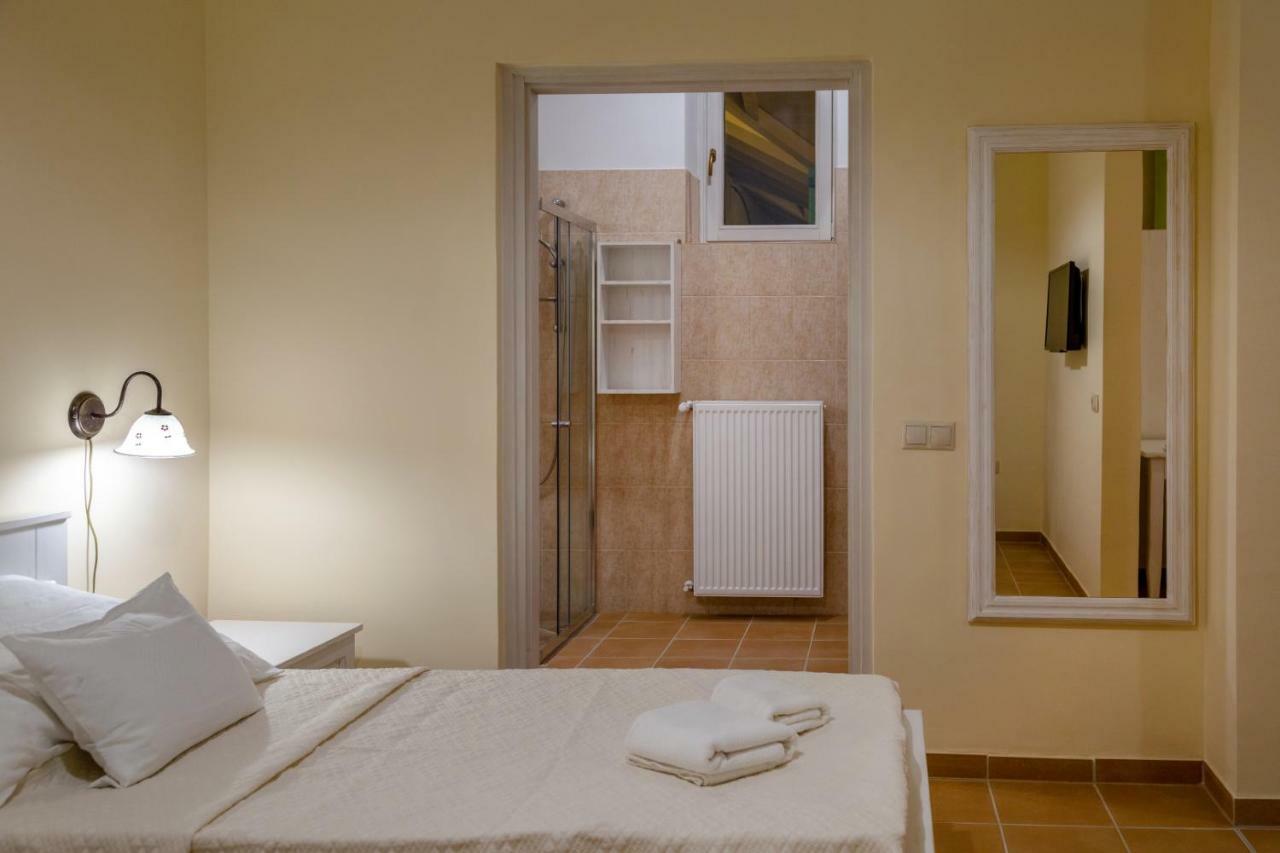 Balzsam Apartmanhaz Harkány Buitenkant foto