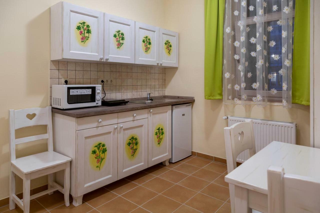 Balzsam Apartmanhaz Harkány Buitenkant foto